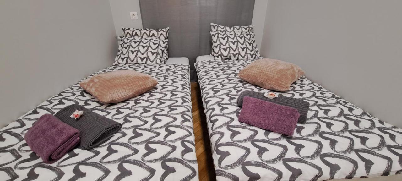 6-Pack Apartment In The Party District Budapest Exteriör bild